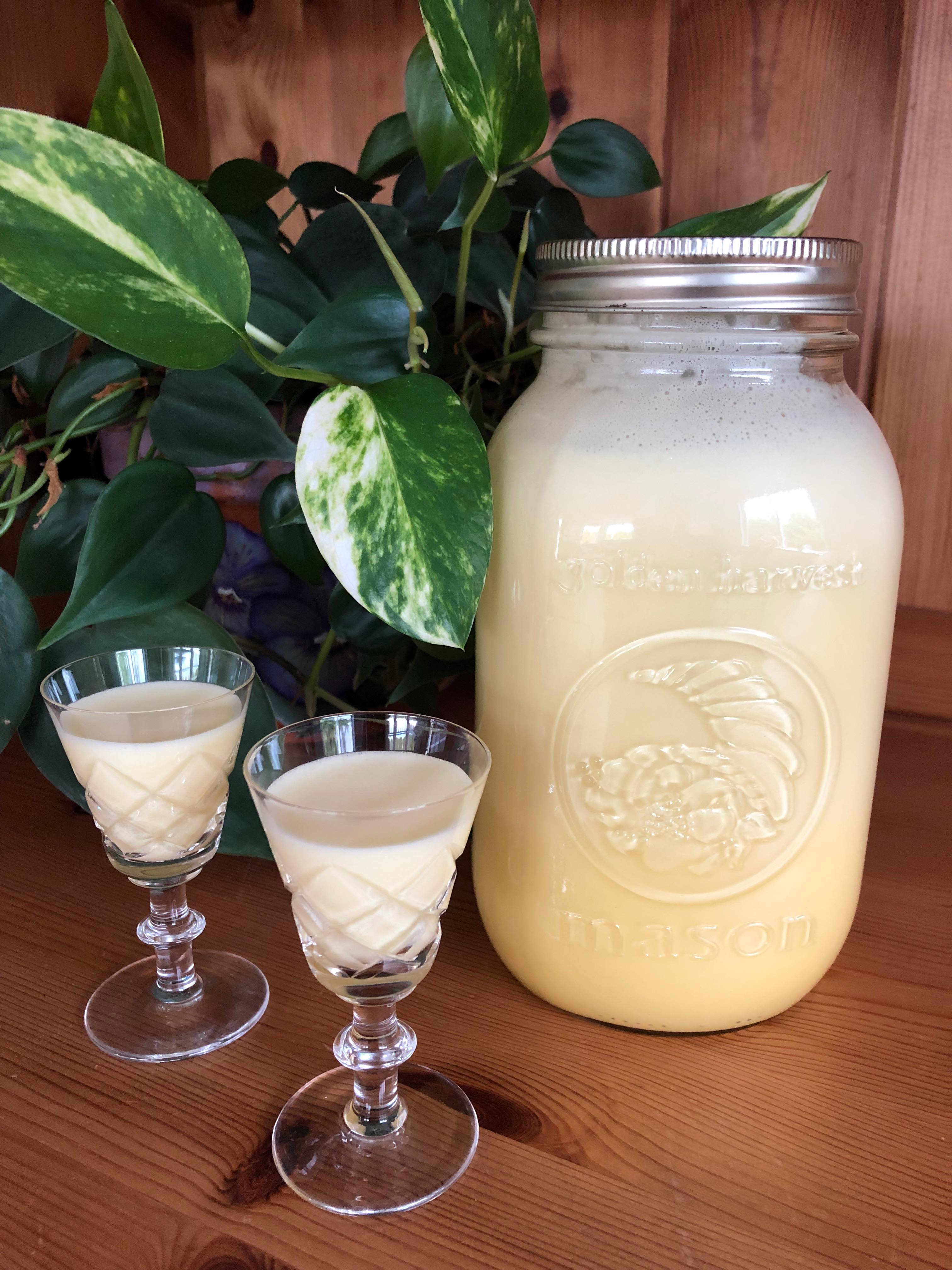 http://accidentalartisan.ca/wp-content/uploads/2018/11/Opas-German-Eierliko%CC%88r-Egg-Liqueur.jpg